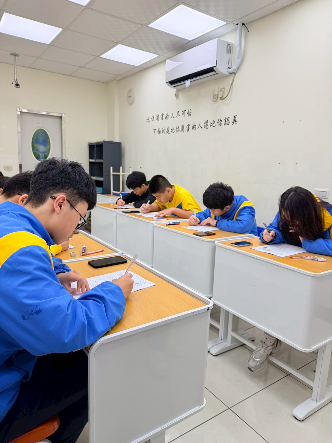 %E5%9C%8B%E4%B8%89%E6%A8%A1%E8%80%83%E7%8F%AD%E8%87%AA%E7%BF%92