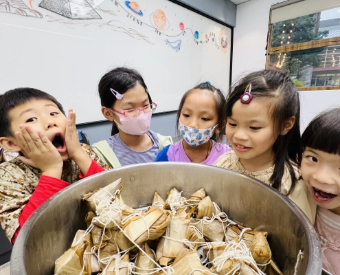 展翅校端午節活動