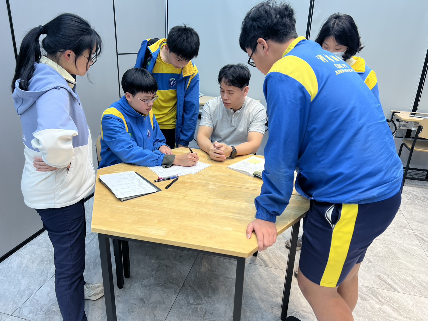 %E5%9C%8B%E4%B8%89%E7%95%99%E7%8F%AD%E8%A7%A3%E9%A1%8C