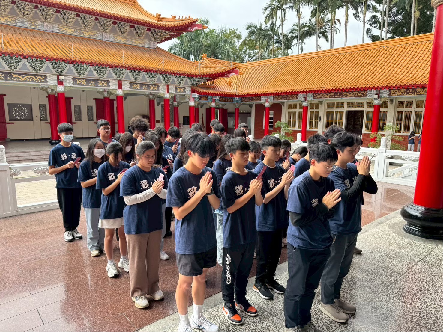 %E5%9C%8B%E4%B8%89%E9%AB%98%E4%B8%AD%E5%8F%83%E8%A8%AA %E5%AD%94%E5%BB%9F%E7%A5%88%E7%A6%8F 1